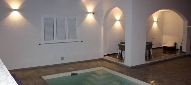 GuestHost - Luxurious villa with private pool and equipped outdoor space, located in the Lendinuso district of Torchiarolo. The 250 m2 accommodation boasts large spaces and every comfort to accommodate up to 6 people. A few steps from the sea and less th
