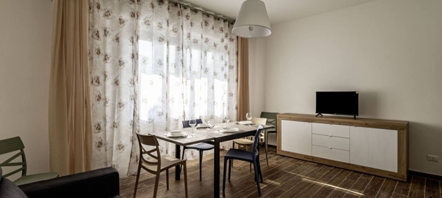 GuestHost - Modern 100 sqm apartment, ideal for 6 people, located on the ground floor of a building without a lift (3 steps to access it).The accommodation is located in Vigonza, which is a 10-minute drive from the centre of Padua and on the direct route