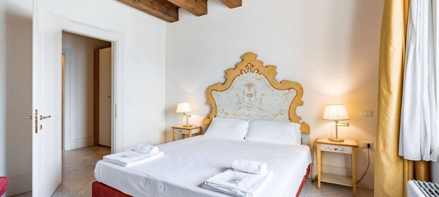 GuestHost - Molino Stucky Residence Burchiello Suite