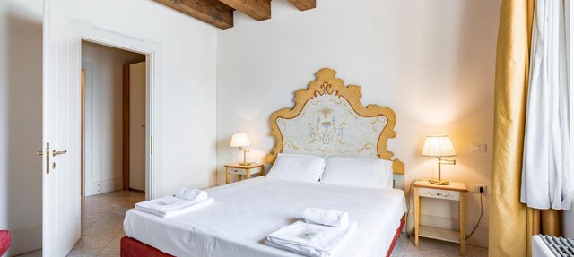 GuestHost - Molino Stucky Residence Burchiello Suite