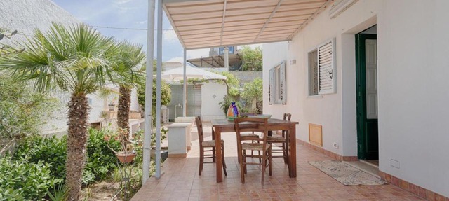 GuestHost - Villa ChiGa Apartment with Veranda, Pool and Parking