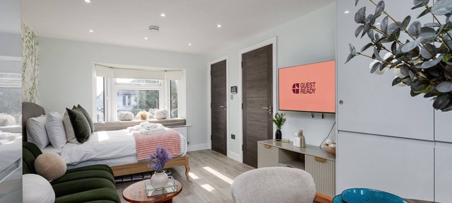 GuestReady - Chic studio near Wembley Stadium