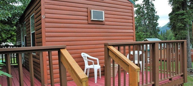 Gwin's Lodge Cedar Chalet #9