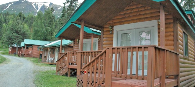 Gwin's Lodge Poplar Chalet #3