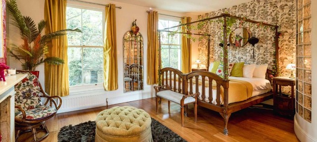 Hammersmith Haven: 4BD Historic Gem by the River