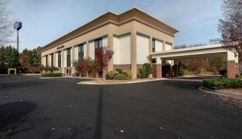 Hampton Inn Commerce