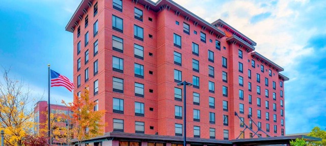 Hampton Inn & Suites Pittsburgh Downtown