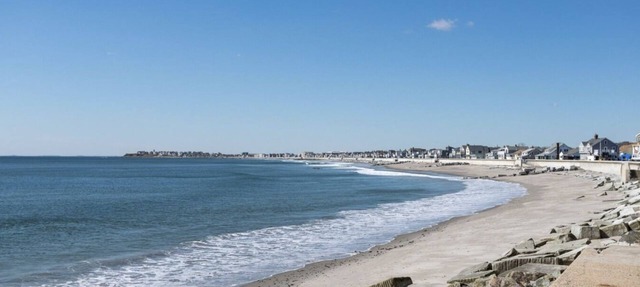 Hampton North Beach Condo steps from beach