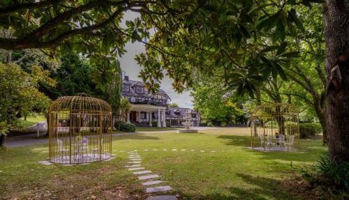 Hana Lodge
