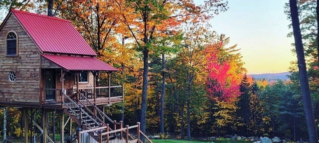 Handcrafted NH Treehouse · 2hr Boston · Fire Pit, Lake, Stargazing