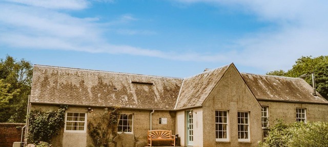 Harpstone - Two Bedroom Villa, Sleeps 4