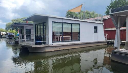 Hausboot Hafen2wo