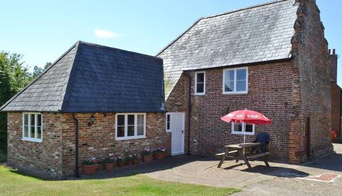 Hawthorne Cottage - Py8