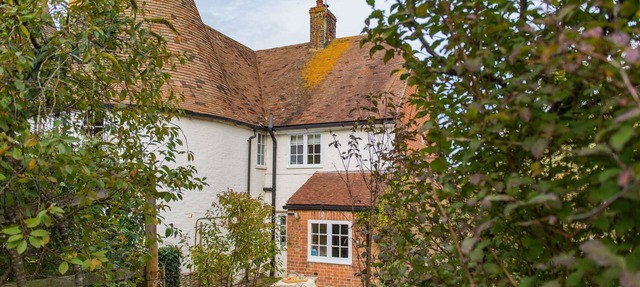 Hearts Delight Cottage by Bloom Stays - a holiday let that sleeps 4 guests in 2 bedrooms