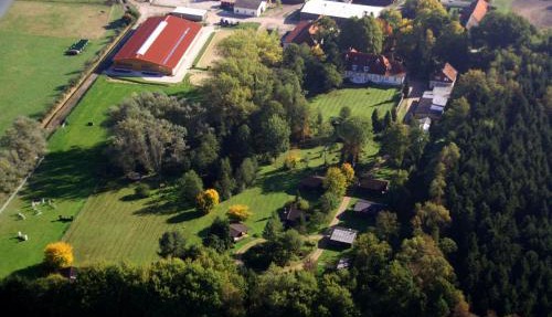 Heidegut Eschede Reitsportanlage und Feriendorf