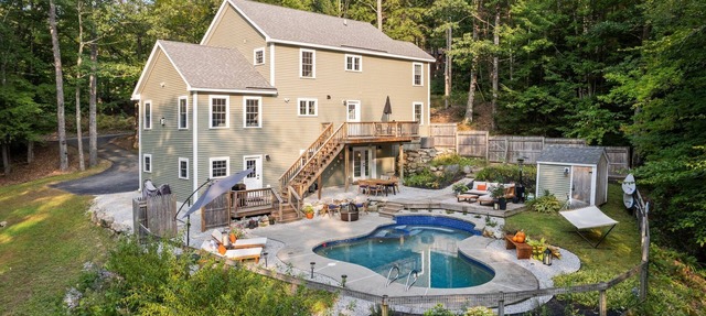 Heritage Hill Hideaway · Pool, Sauna, Hot Tub, 10 mins to Squam Lake Beach