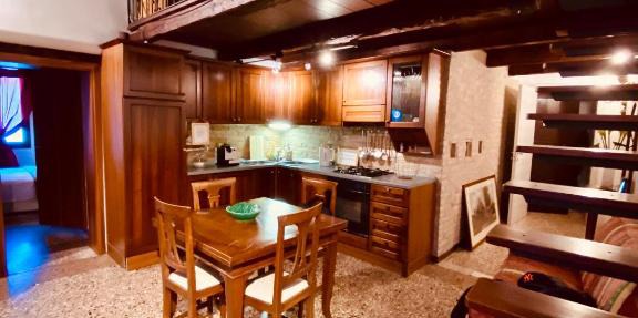 Hesperia Apartment