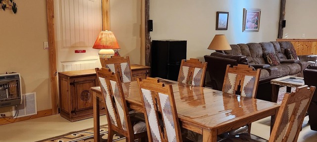 "High End Luxury Cabin", Forest Access, Spacious, Views, Elevation, Sparkling