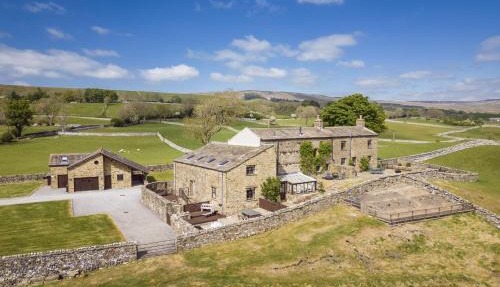 Hill Top Farm 8