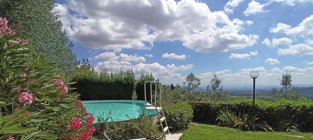 HILLS OVERLOOKING FLORENCE, TUSCANY, GREAT VIEW, PRIVATE POOL, GARDEN, A/C