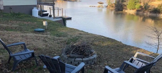 Hillside Haven on Lake Wateree- Entire House