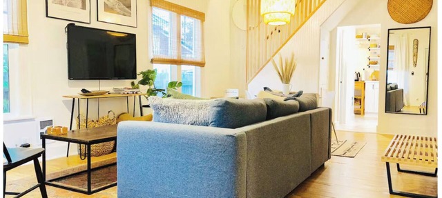 Hip & Historic downtown Vancouver bungalow
