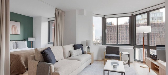 Hip Tribeca Studio w/Gym & Doorman, nr Freedom Tower, by Blueground