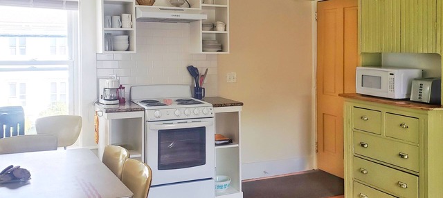 Historic downtown apartment. Unscented products and sustainability practices.