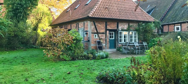 Historic half-timbered barn 1750 - Entire house with garden, piano & Elbe river