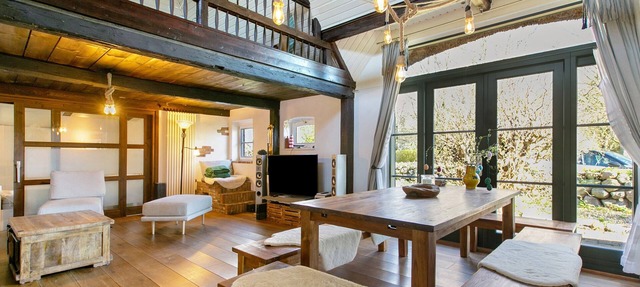 Historic 'Haus Reetglück' with Large Garden, Sauna, Antique Fireplace & Wi-Fi