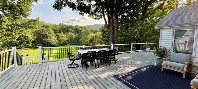 Historic Riverfront House: 5 Bedrooms 3.5 Baths on 5 Acres