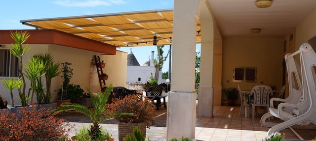 Historic villa with trulli in Valle D'itria surrounded by nature