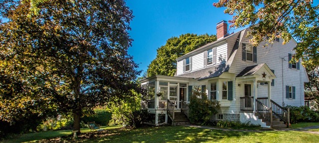 Historic Wolfeboro Home one block to Village