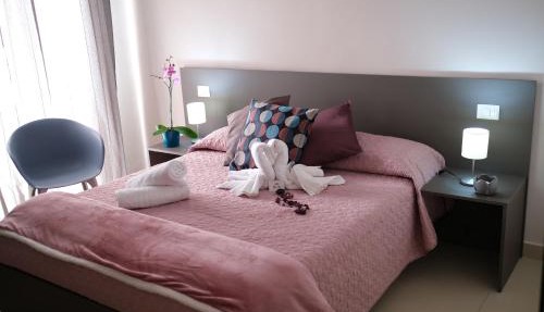 Hoa Suites
