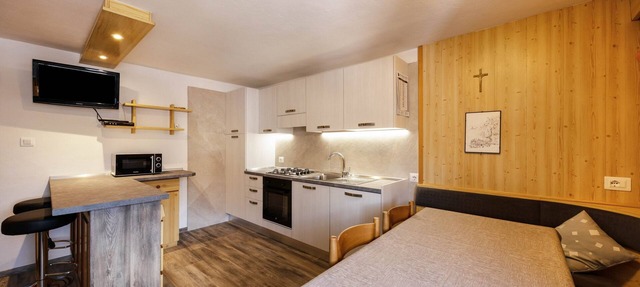 Holiday Apartment Primavera 3 with Mountain View, Wi-Fi & Garden