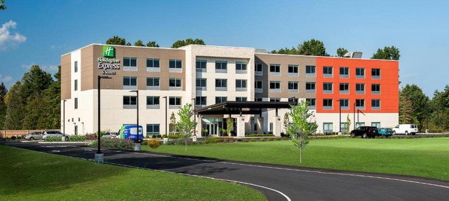 Holiday Inn Express Queensbury-Lake George Area by IHG
