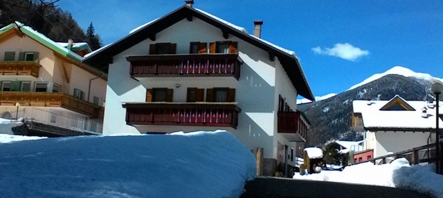Holidays Mountain skiing