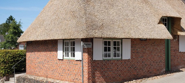 Holidays under thatch in the Stormstadt Husum 4 STARS *
