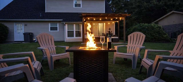 Home in Pooler w/FirePit and Game Room