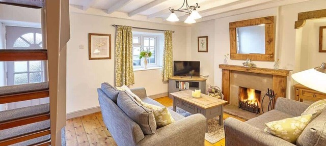 Host & Stay | Green Willow
