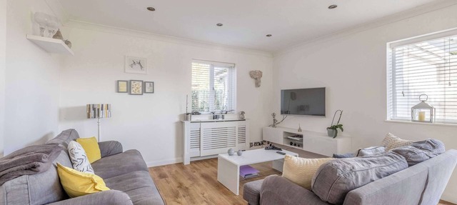 Host & Stay | Meadow Way