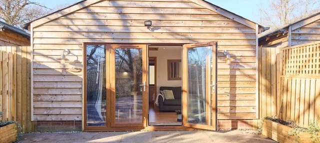 Host & Stay | Willow Barn