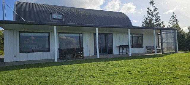 Hosts on the Coast Wharenui The Gathering Place