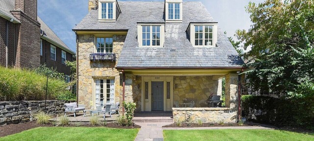 ★ HostWise Stays ★ Charming Squirrel Hill Home with Garage, Near CMU