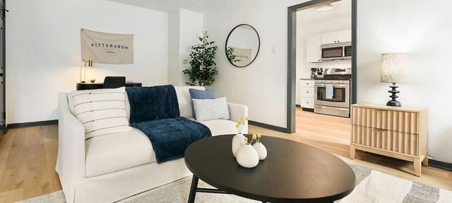 HostWise Stays - Spacious King Bed Apartment on Butler St. in Lawrenceville!
