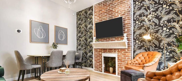 ★ HostWise Stays ★ Stunning Remodel, Off-Street Parking, Amazing Location!
