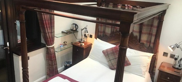 Hot Tub Hide Away near Alton Towers staffordshire