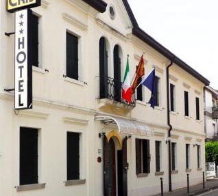 Hotel Cris