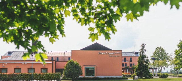 Hotel Crystal