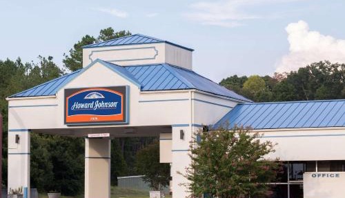 Howard Johnson by Wyndham Commerce GA
